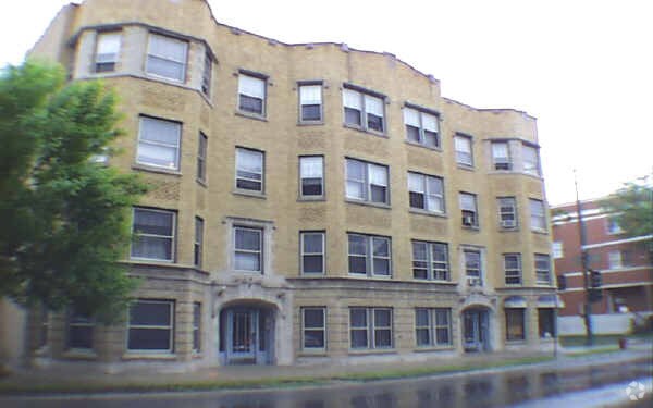 Foto del edificio - Leavitt Manor Apartments