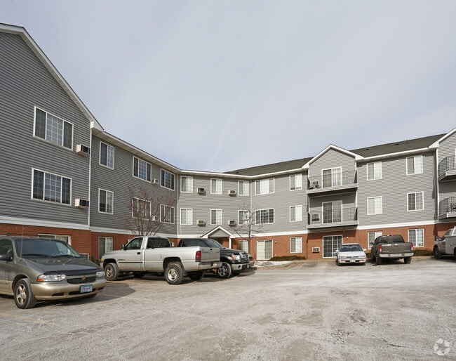 Carefree Cottages of Maplewood Apartments Maplewood, MN