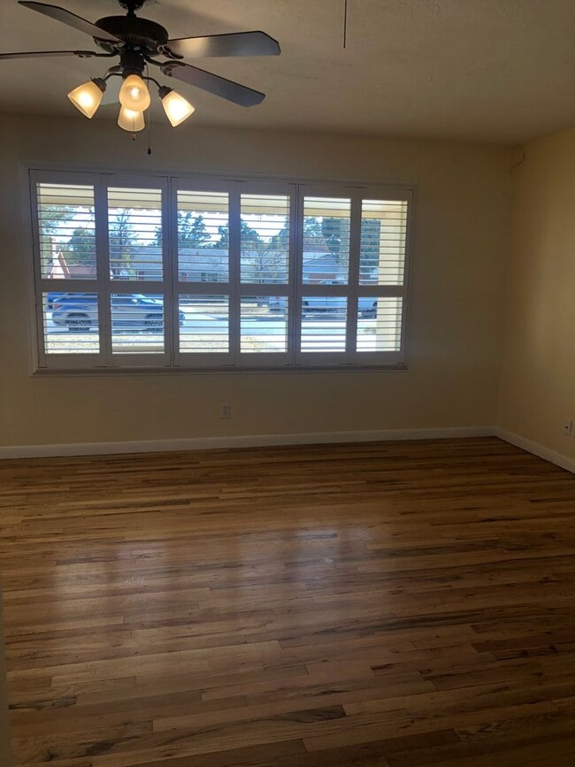 Building Photo - Located in Canyon!!!! Nice 3bedroom 1 bath located near WT and shopping center
