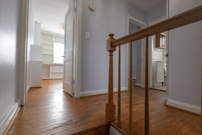 Foto del edificio - Charming 3Bed/1Bath in Parkville