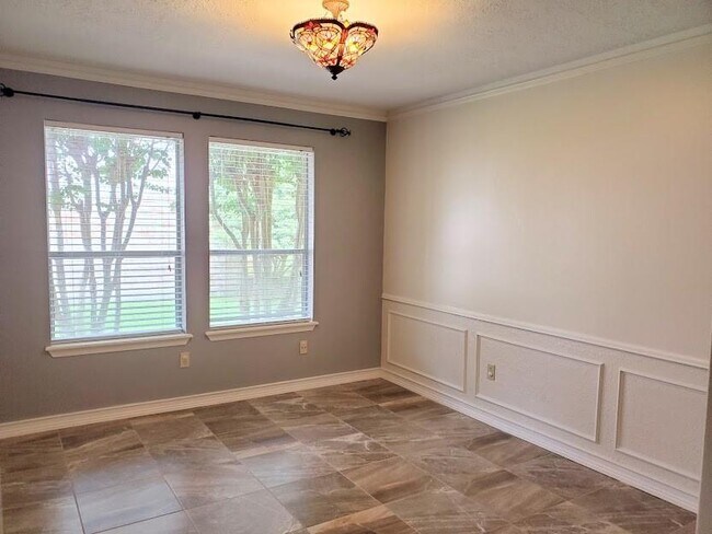 Building Photo - 20239 Monkswood Dr