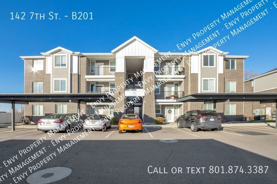 Foto principal - 142 7th St