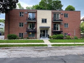 Building Photo - 37 Crystal St