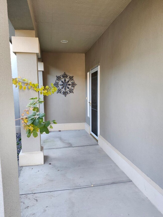 Foto del edificio - 3547 Waterford St