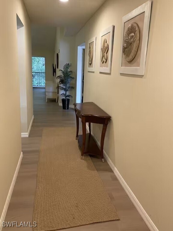 Foto del edificio - 645 Squire Cir