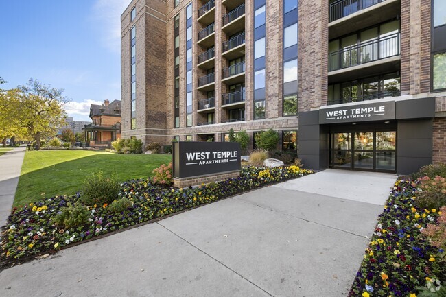 Building Photo - West Temple Apartments