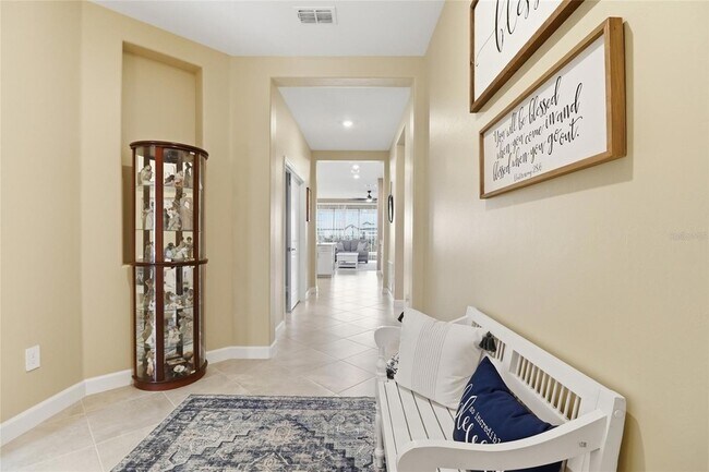 Foto del edificio - 15169 Serene Shrs Lp