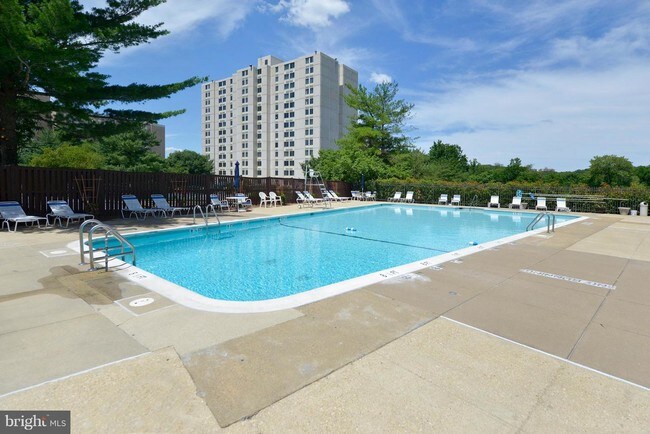 Foto del edificio - 5340 Holmes Run Pkwy