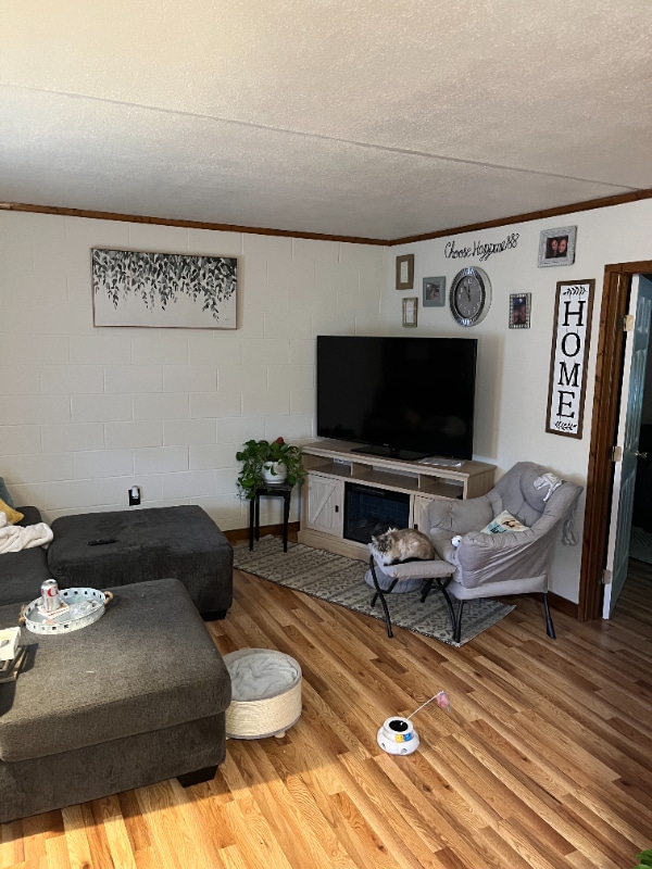 Building Photo - 80 Riverside Dr