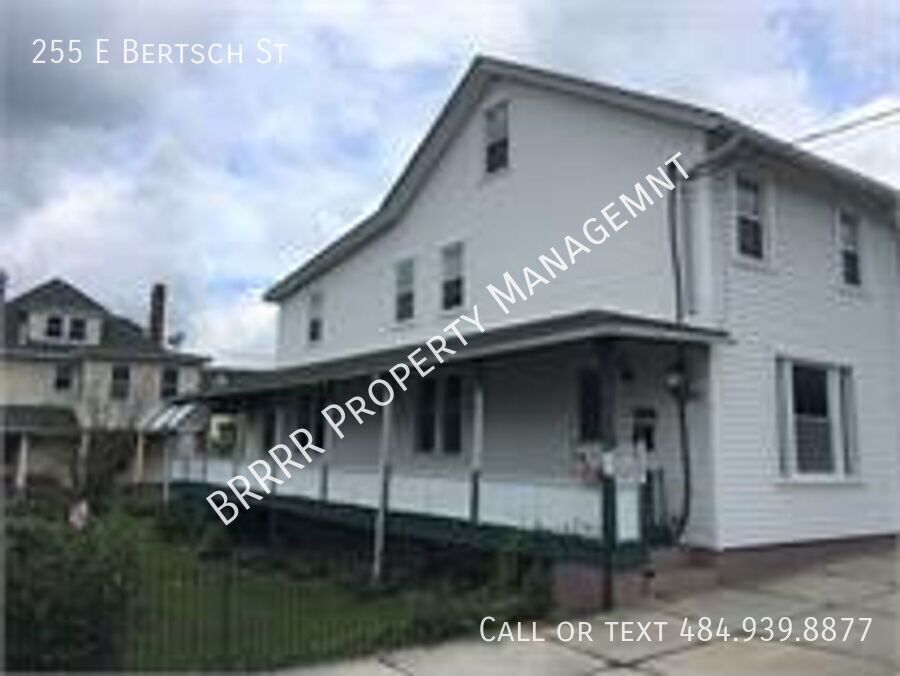 Foto principal - 255 E Bertsch St