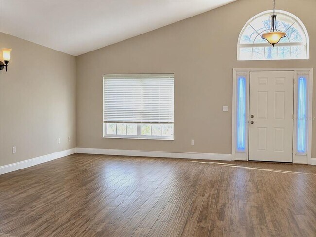 Foto del edificio - 2741 Bellewater Pl