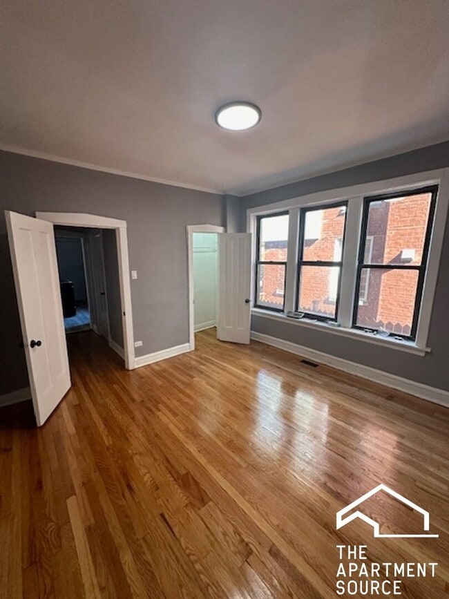 Photo - 1024 E Hyde Park Blvd Apartment