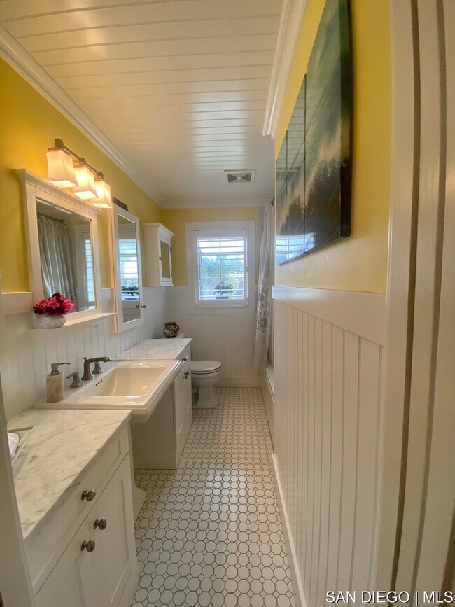 Building Photo - 1324 Devonshire Dr