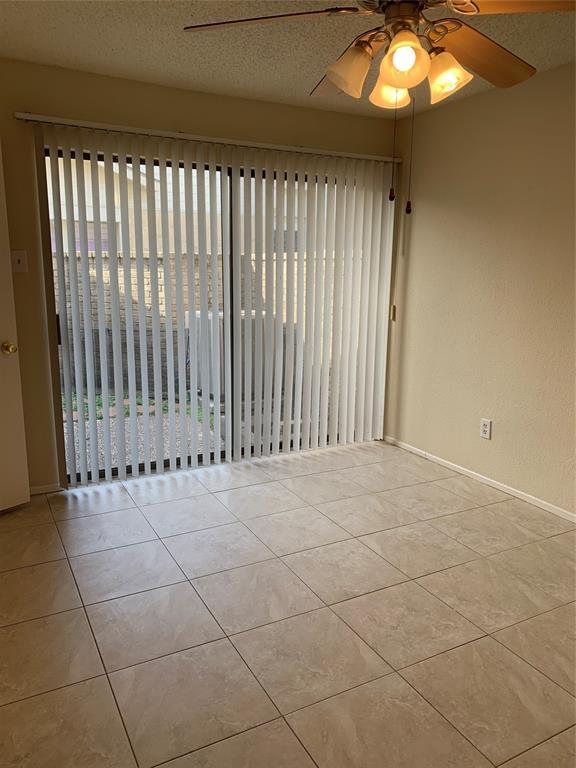 Foto del edificio - 3113 Windchase Blvd