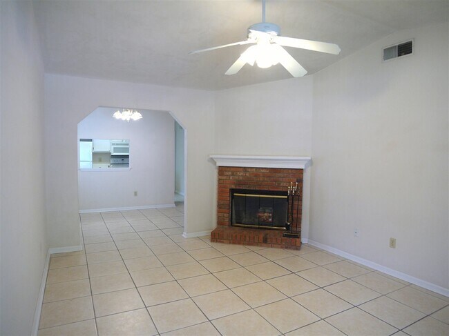 Foto del edificio - 428 Richview Park Cir W