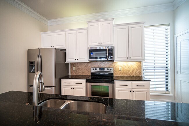 Foto del edificio - 3119 Fairdale Oaks E