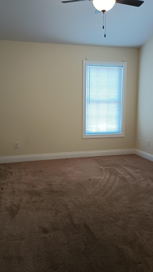Foto del edificio - 1756 W Countryside Ln