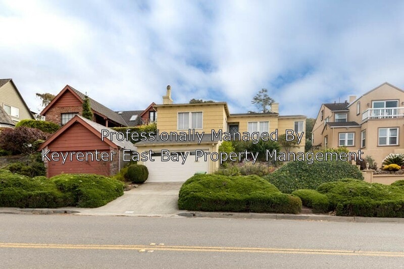 Primary Photo - 435 Spruce St