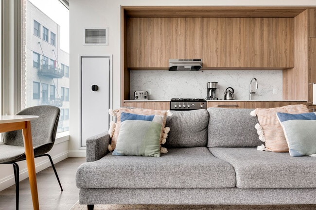 Building Photo - 1000 S Michigan Ave