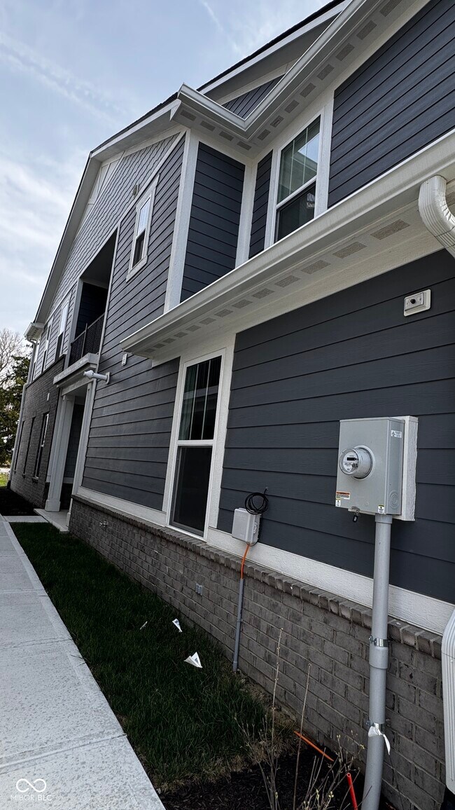 Foto del edificio - 5743 W 750 N