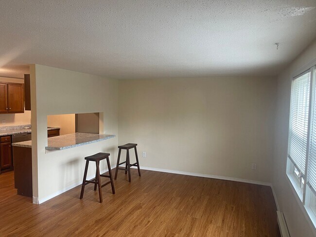Foto del edificio - 1 Bedroom just minutes to DH