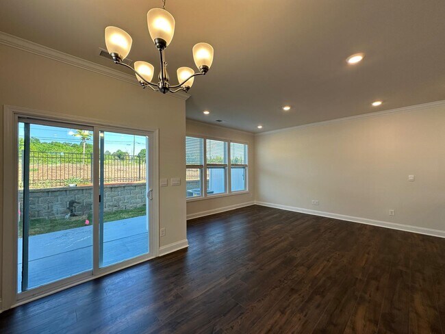 Foto del edificio - 1260 Scarlet Firethorne Ave