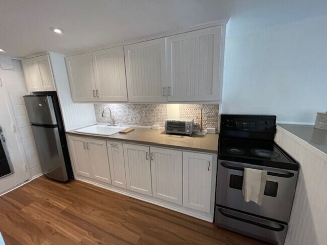 Foto del edificio - Furnished Upgraded Makiki Studio - ALL Utilities Included!!