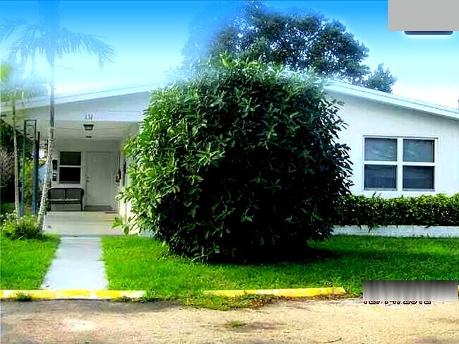 Foto del edificio - 131 NE 19th Ave