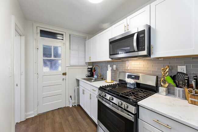 Foto del edificio - 4348 Southern Ave SE