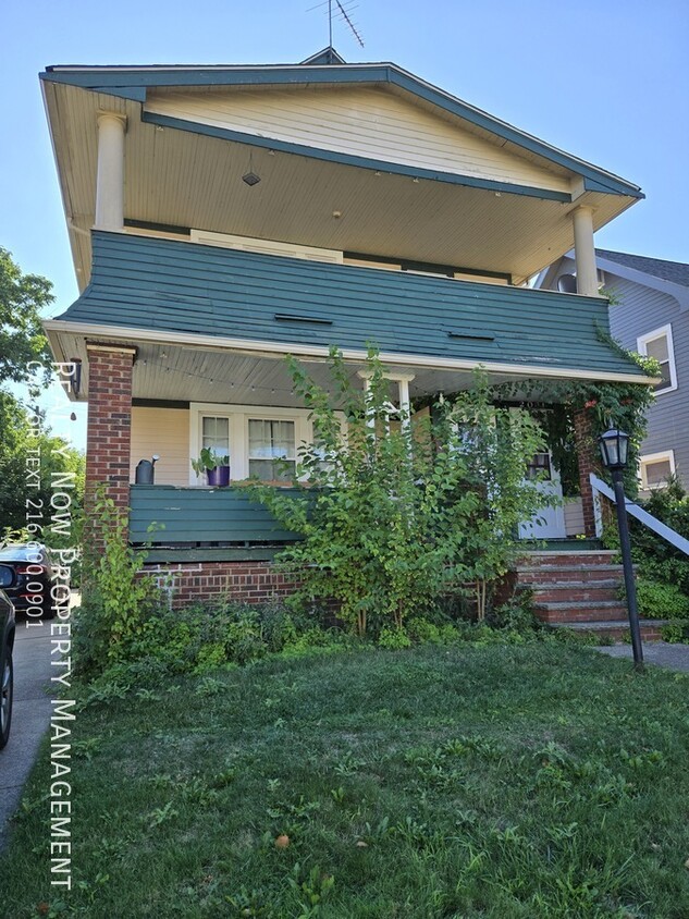 Foto principal - 2 bedroom / 1 bathroom home in Lakewood