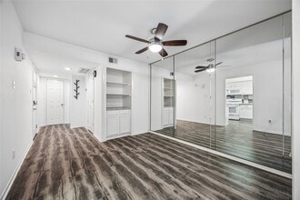Building Photo - 763 Bering Dr