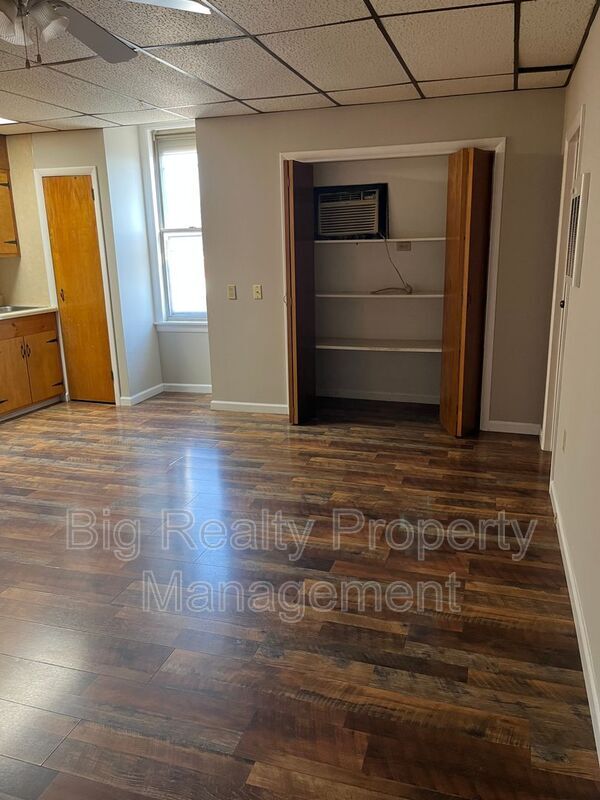 Photo - 101 N Centre Ave Apartment