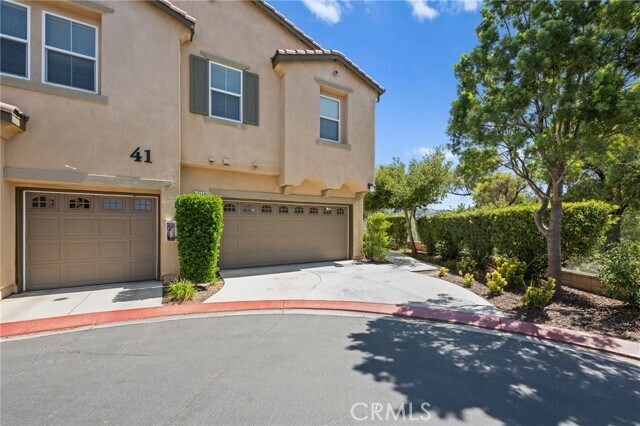 Building Photo - 43148 Avenida Cielo
