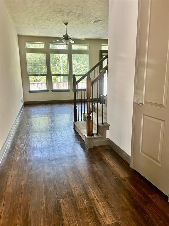 Building Photo - 110 Aventura Pl