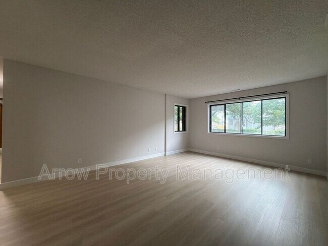 Building Photo - 2384 N 44th St