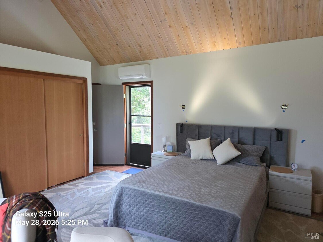 Foto del edificio - 38048 Foothill Close