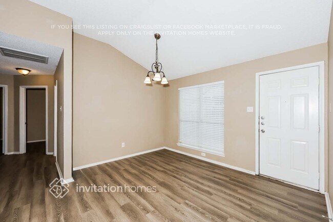 Foto del edificio - 5813 Northfield Dr