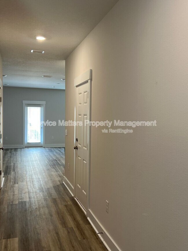 Foto del edificio - 9427 Nature Creek Blvd
