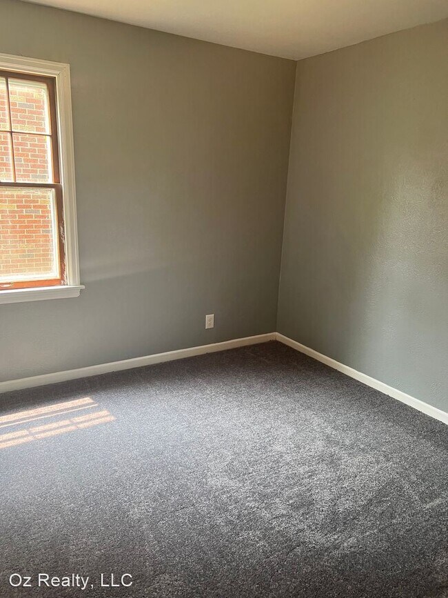 Foto del edificio - 4 br, 1 bath House - 739 Secor Rd