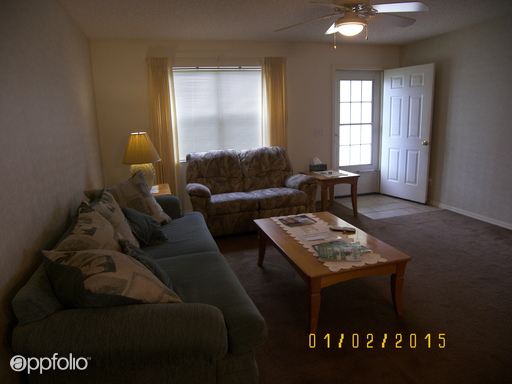 Building Photo - 1503 Hillcrest Dr