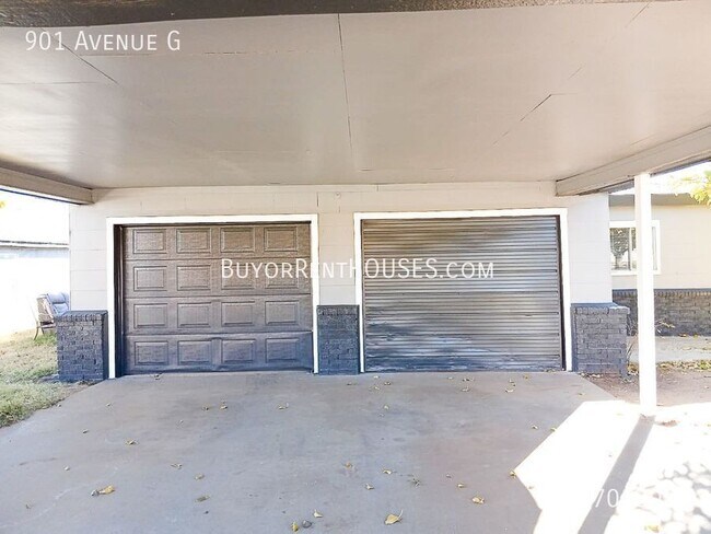 Building Photo - $499 Move-In Special (+ admin fee) + $0 De...