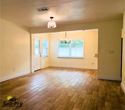 Foto del edificio - 612 Cedar Park Dr