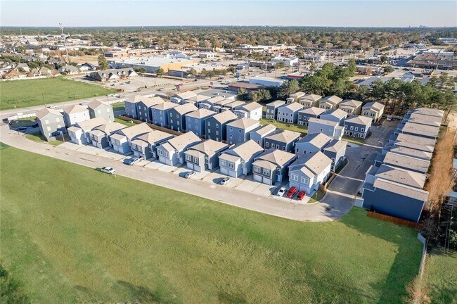 Foto del edificio - 4934 Dalhart Dr
