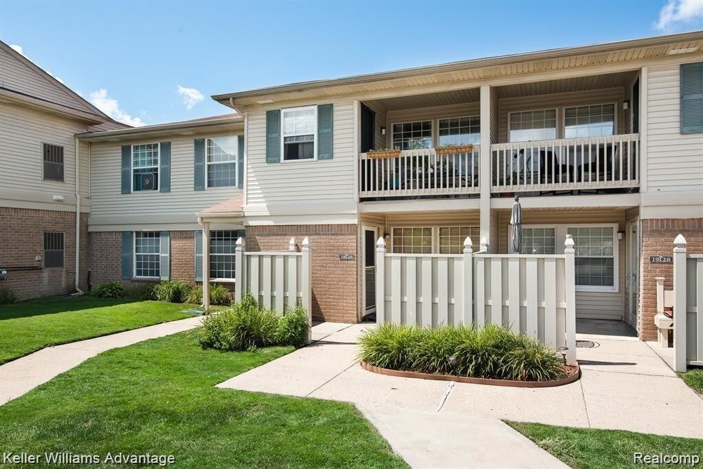 19126 Northridge Dr, Northville, MI 48167 Condo for Rent in