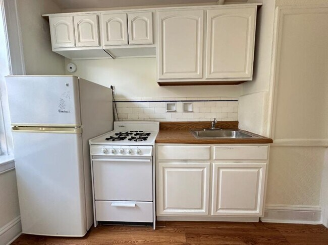 Foto del edificio - 1 bedroom in ASTORIA NY 11102