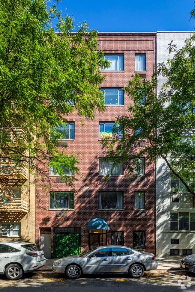 Building Photo - 417 E 83rd St
