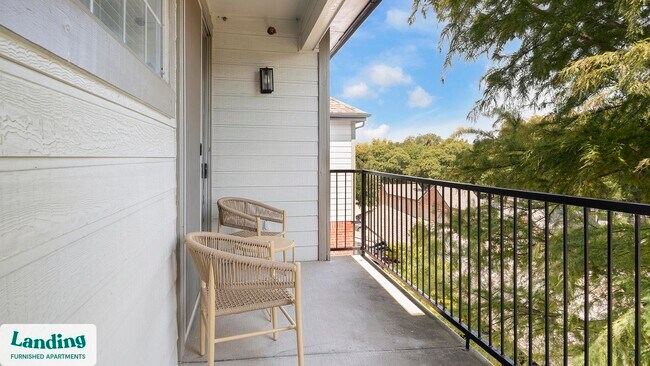 Foto del edificio - 9601 N Custer Rd
