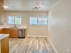 Building Photo - 812 Westmount Dr