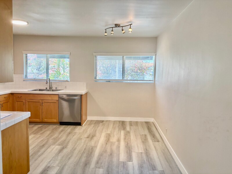 Foto principal - 812 Westmount Dr