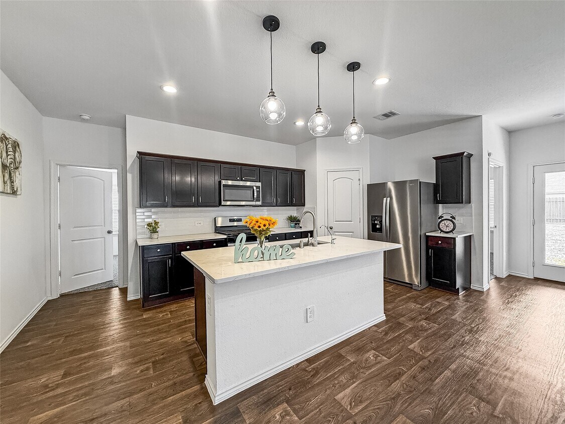 Foto principal - 5111 Ternberry Frst Ln